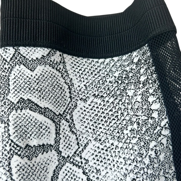 Blue life black legging snake print mesh side size small - Picture 8 of 12